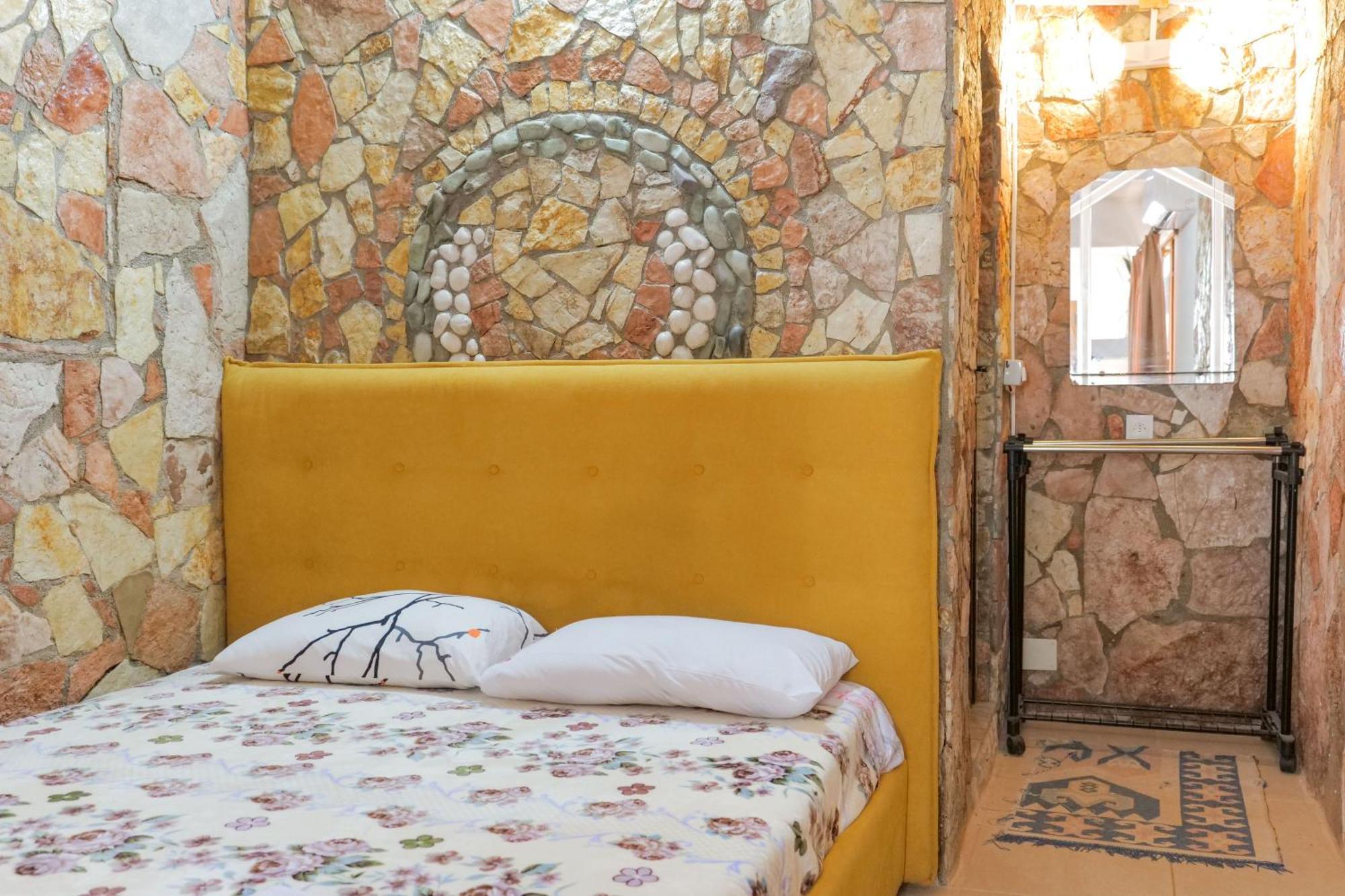 Garden Villa Lake Side & Glamping Ksamil Eksteriør bilde