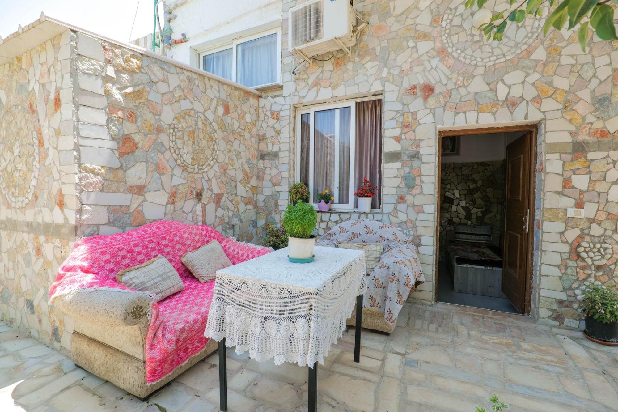 Garden Villa Lake Side & Glamping Ksamil Eksteriør bilde