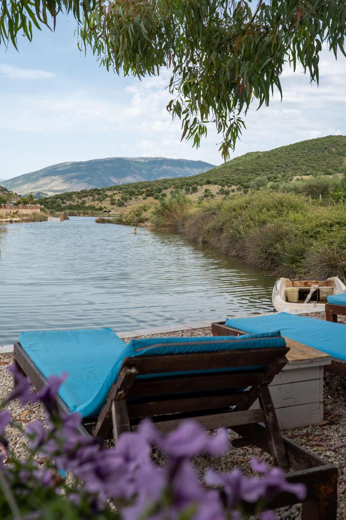 Garden Villa Lake Side & Glamping Ksamil Eksteriør bilde