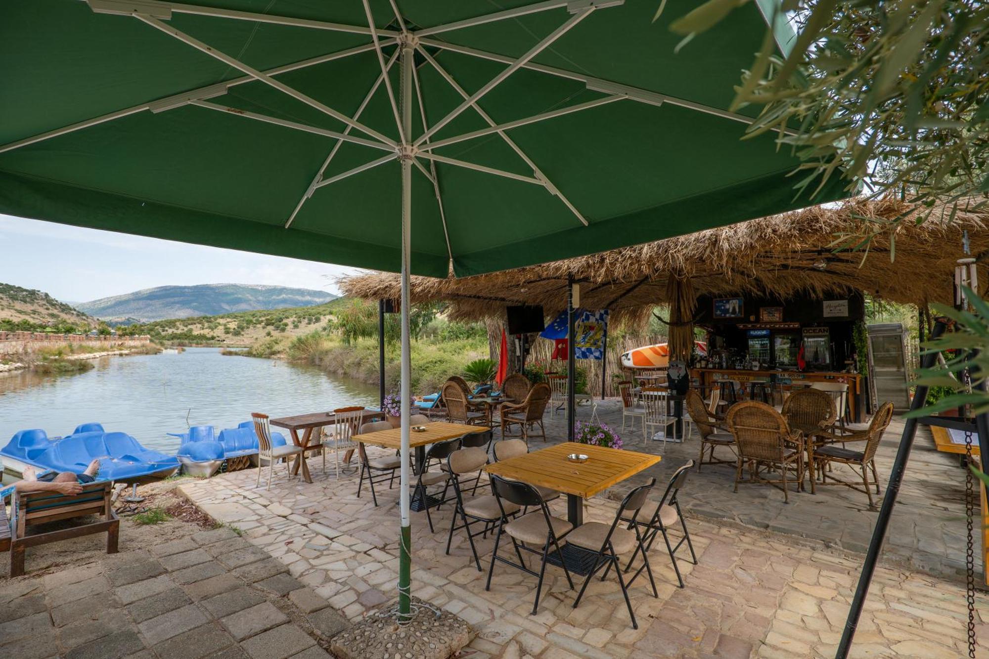 Garden Villa Lake Side & Glamping Ksamil Eksteriør bilde