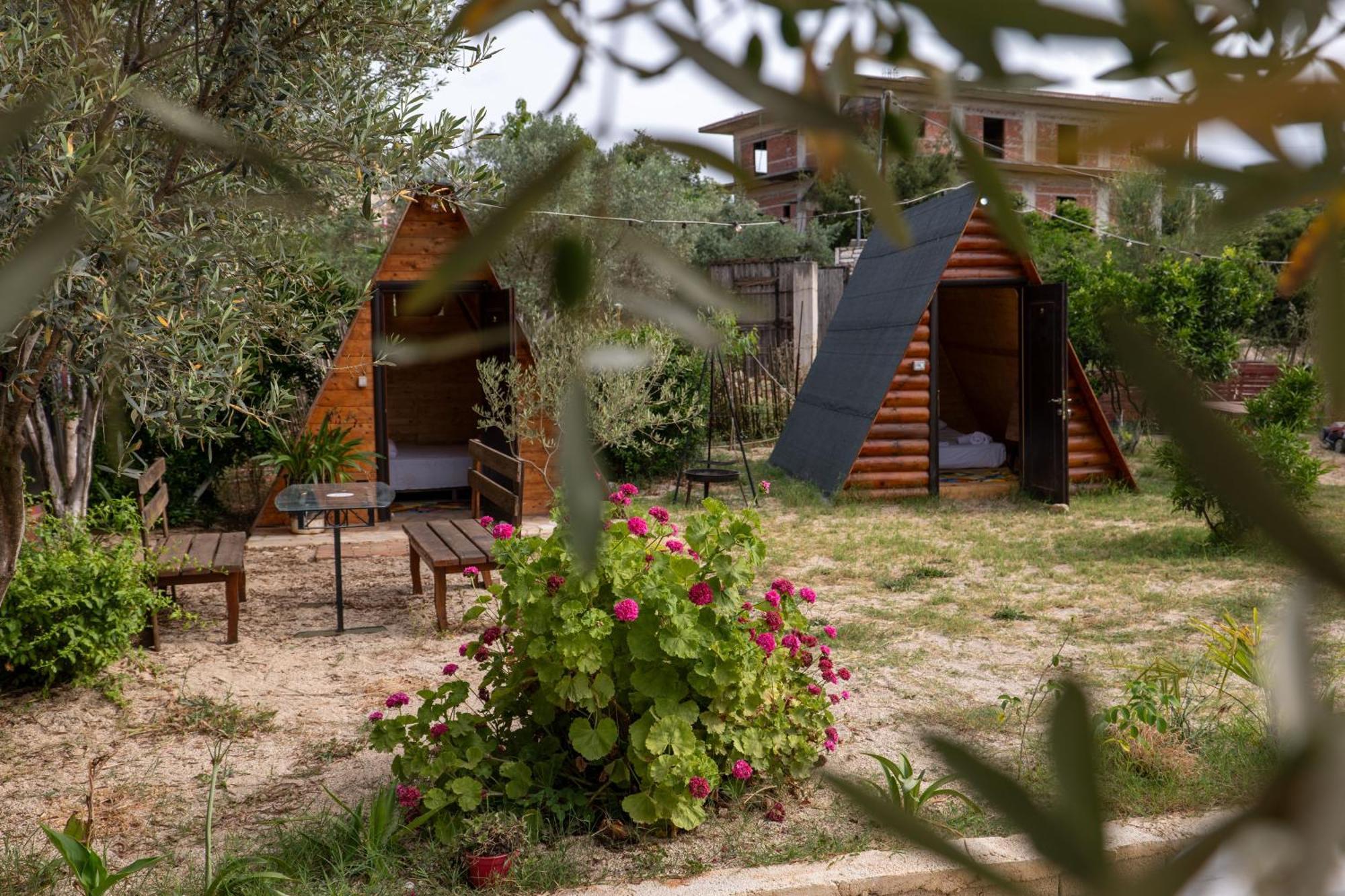 Garden Villa Lake Side & Glamping Ksamil Eksteriør bilde