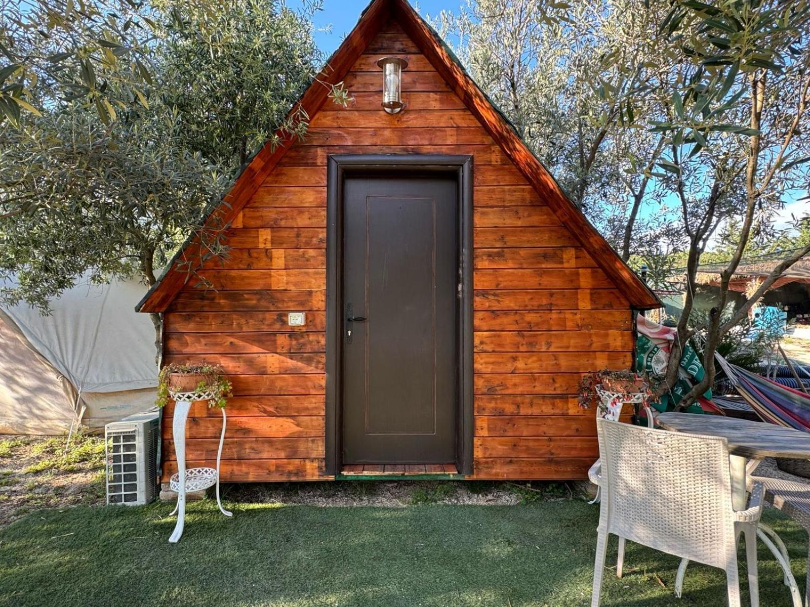 Garden Villa Lake Side & Glamping Ksamil Eksteriør bilde