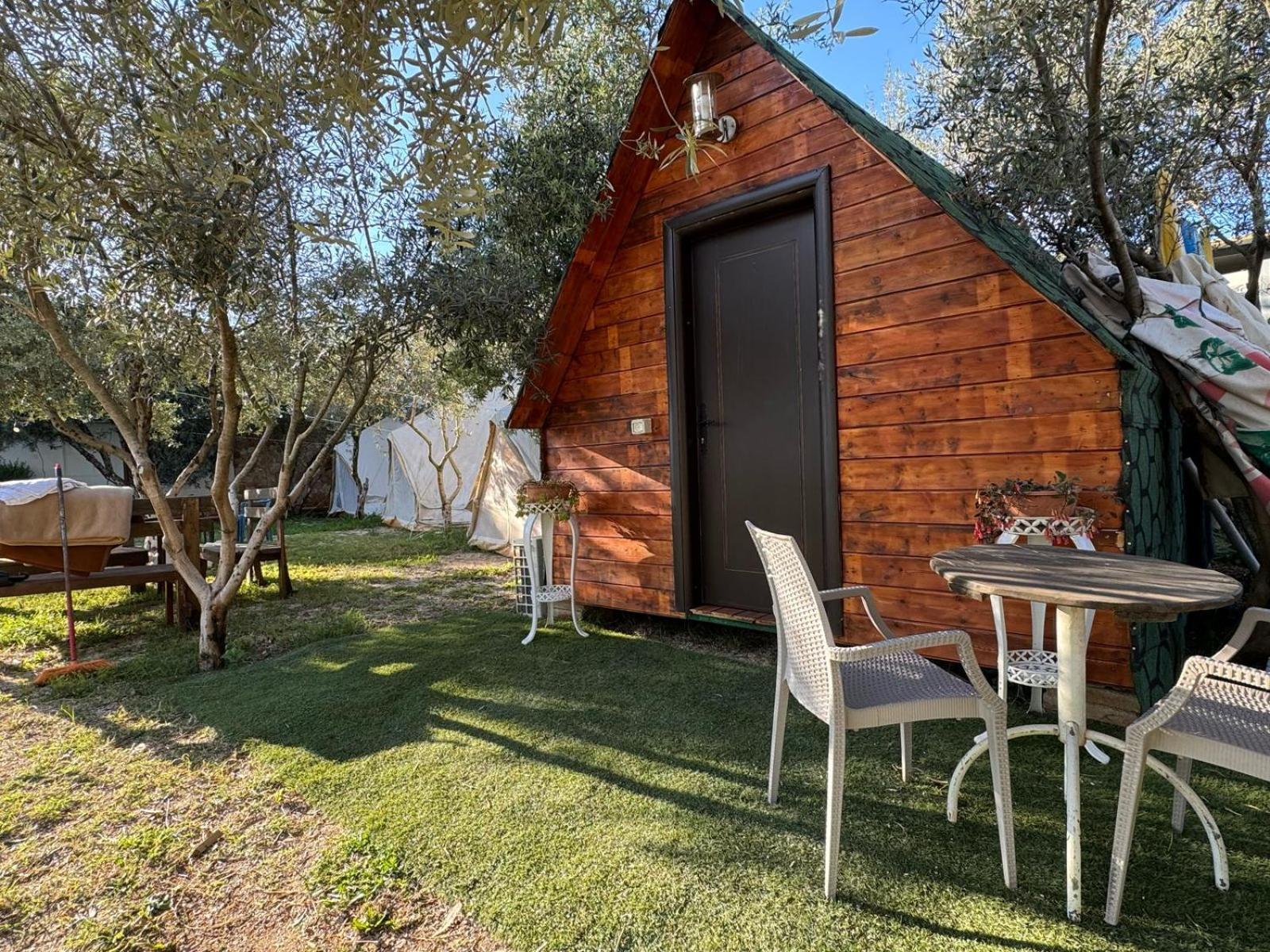 Garden Villa Lake Side & Glamping Ksamil Eksteriør bilde